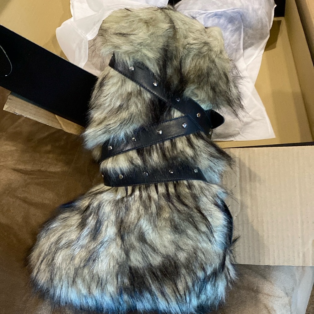 Dolls Kill CLUB EXX FAUX FUR PLATFORM BOOTS, WORN 1X AROUND MY HOUSE INDOORS